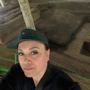 Meet your Posher, Eva